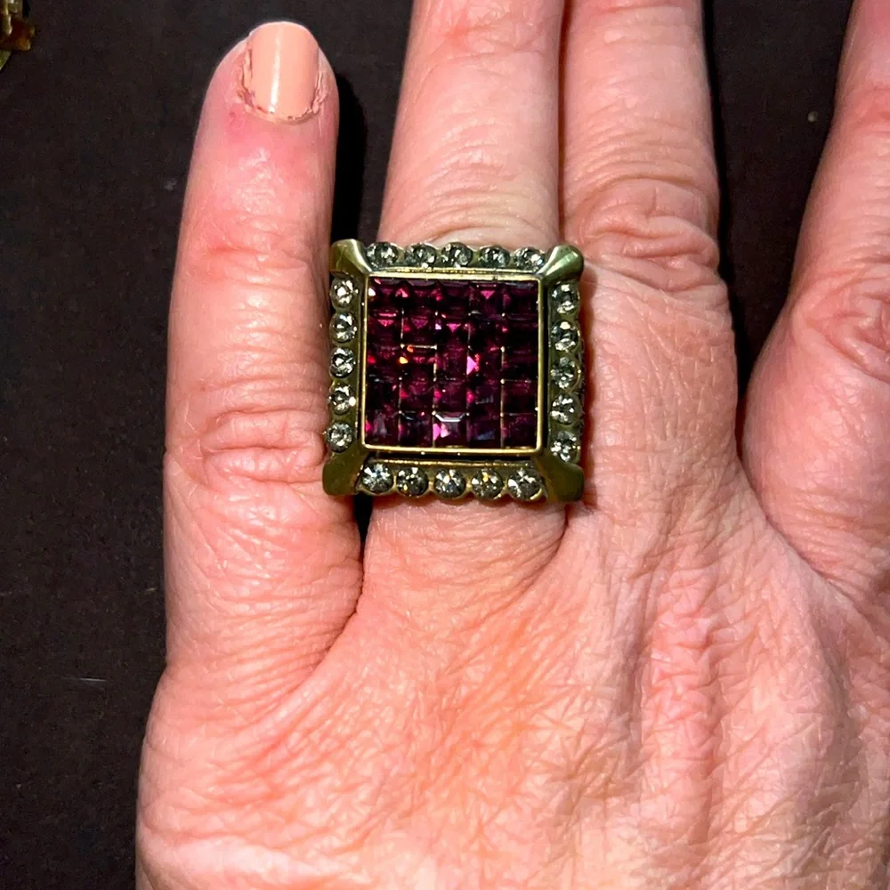 Heidi Daus Ring - Picture 1 of 2
